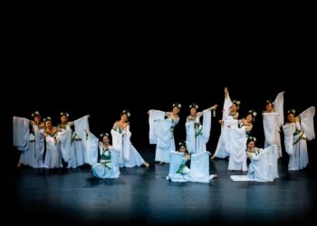 Chinese acrobatic ballet ‘Swan Lake’ debuts in an Arab country at Oman’s Royal Opera House